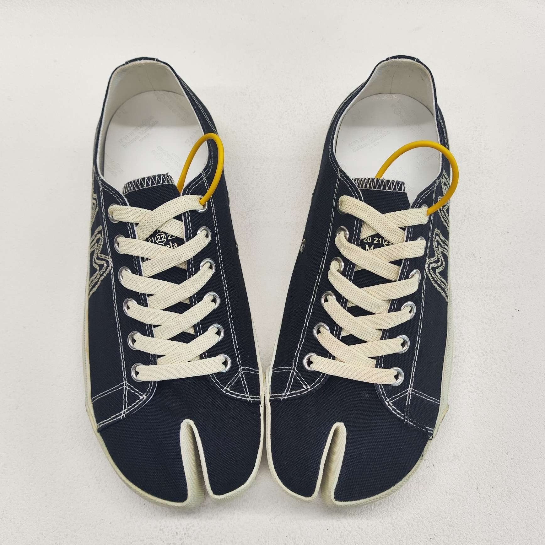 Maison Margiela Maison Margiela Casual Black Lowtop Sneakers 9 Men Size US 9 / EU 42 - 9 Thumbnail