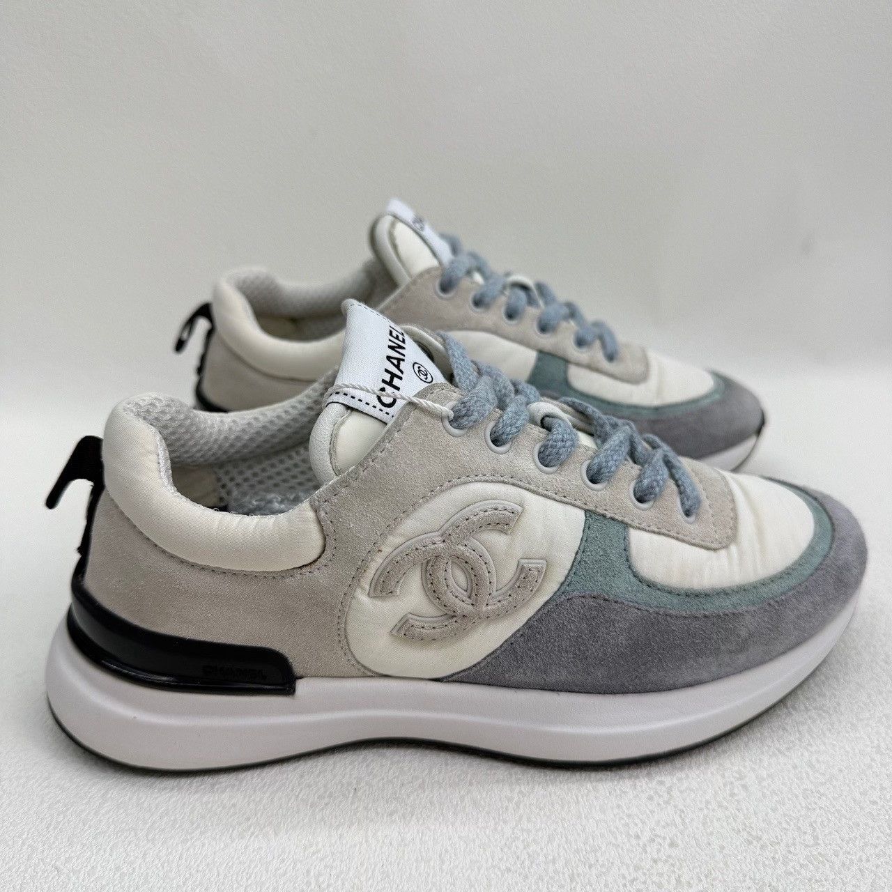 Chanel Chanel Casual Blue Lowtop Sneakers us_5 Women Size US 5 / IT 35 - 4 Thumbnail