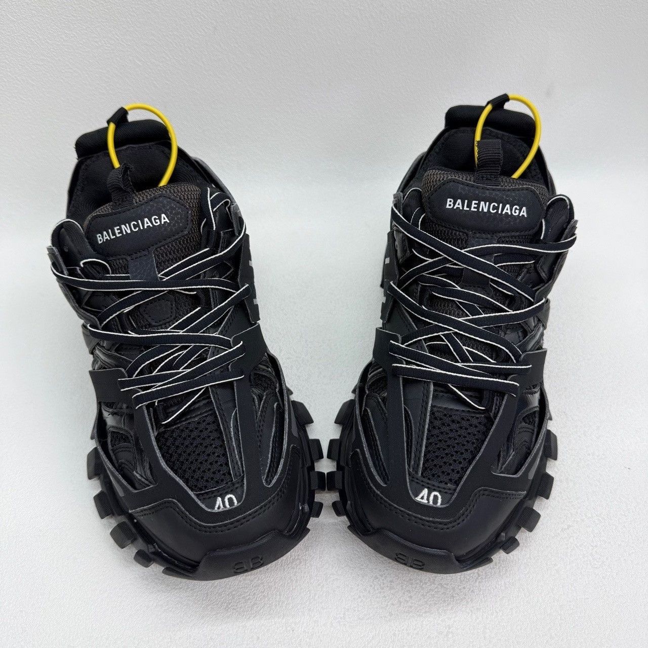 Balenciaga Balenciaga Distressed Black Lowtop Sneakers 7.5 Men Size US 7.5 / EU 40-41 - 9 Thumbnail