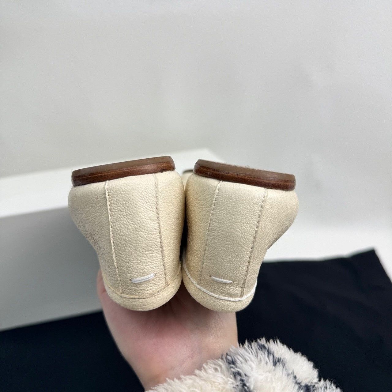 Maison Margiela Maison Margiela White Lowtop Sneakers us_6 Women Size US 6 / IT 36 - 7 Thumbnail