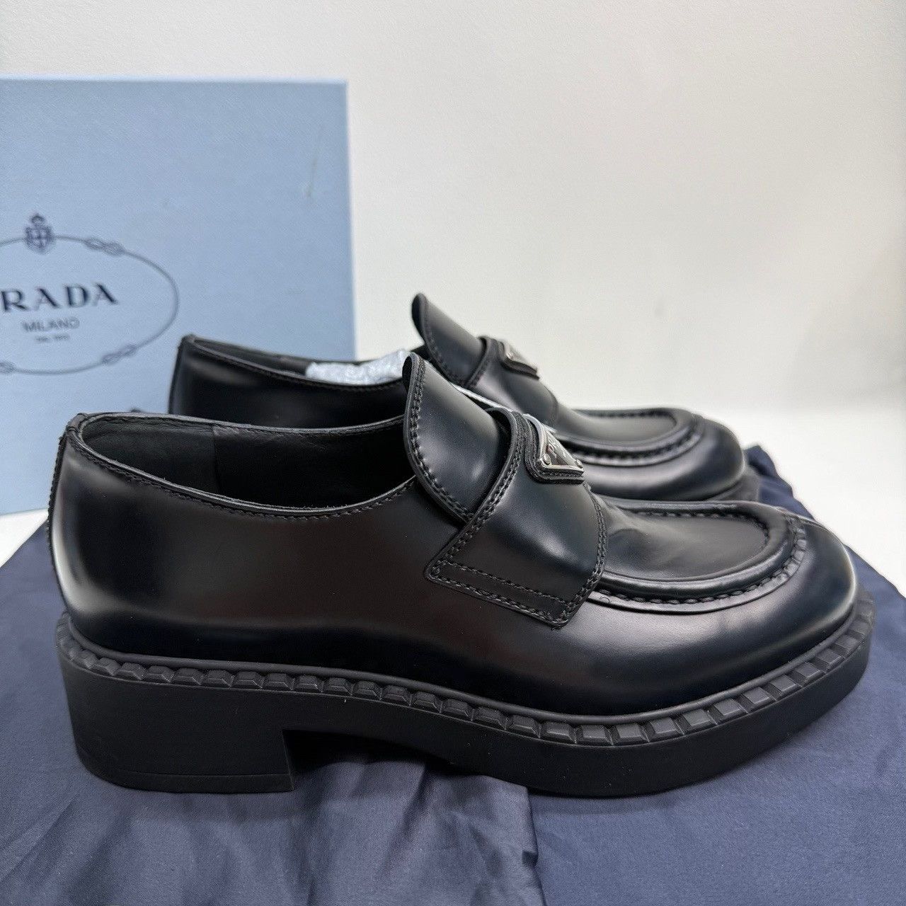 Prada Prada Retro Black Lowtop Sneakers us_6 Women Size US 6 / IT 36 - 5 Thumbnail