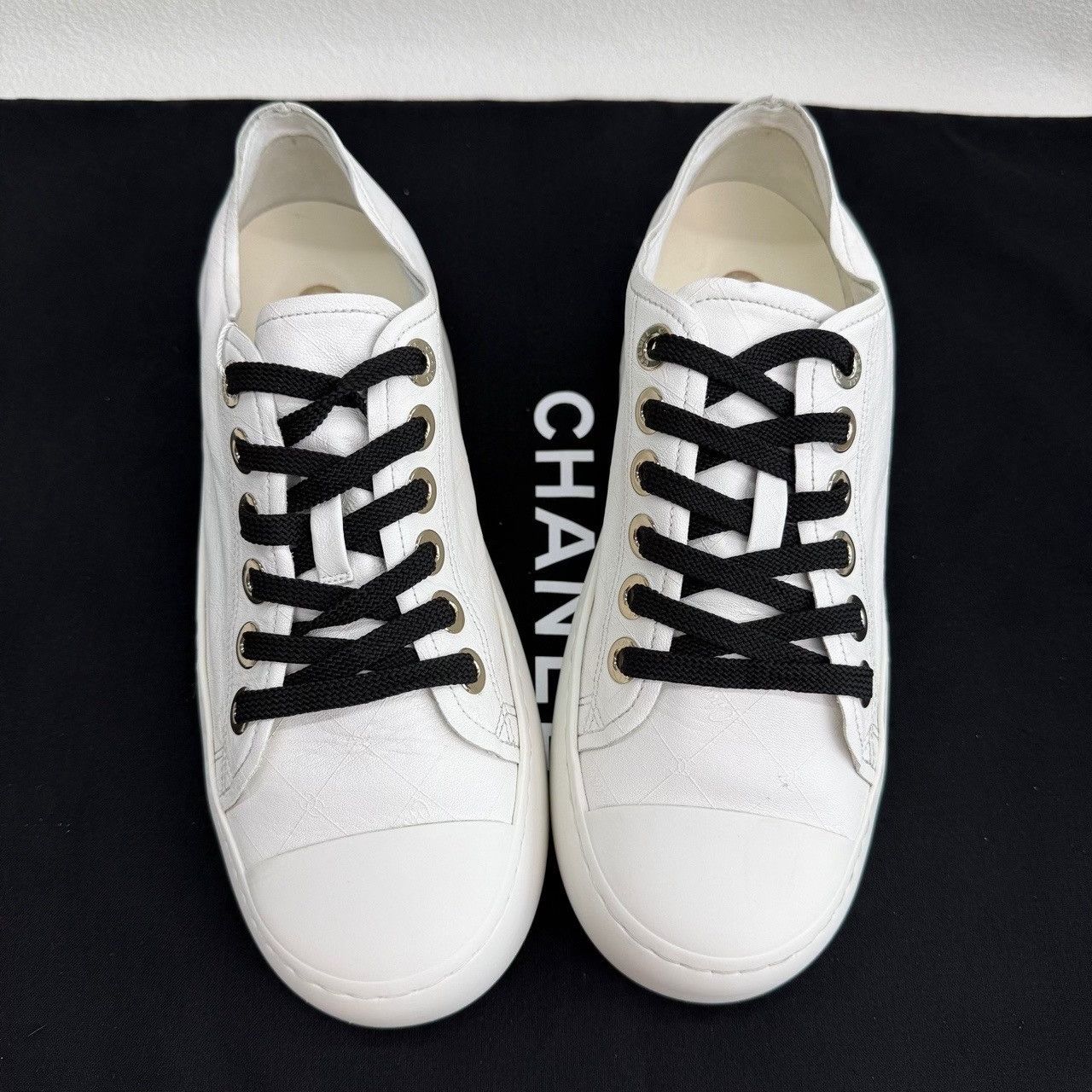 Chanel Chanel Leather White Lowtop Sneakers us_6-5 Women Size US 6.5 / IT 36.5 - 9 Thumbnail