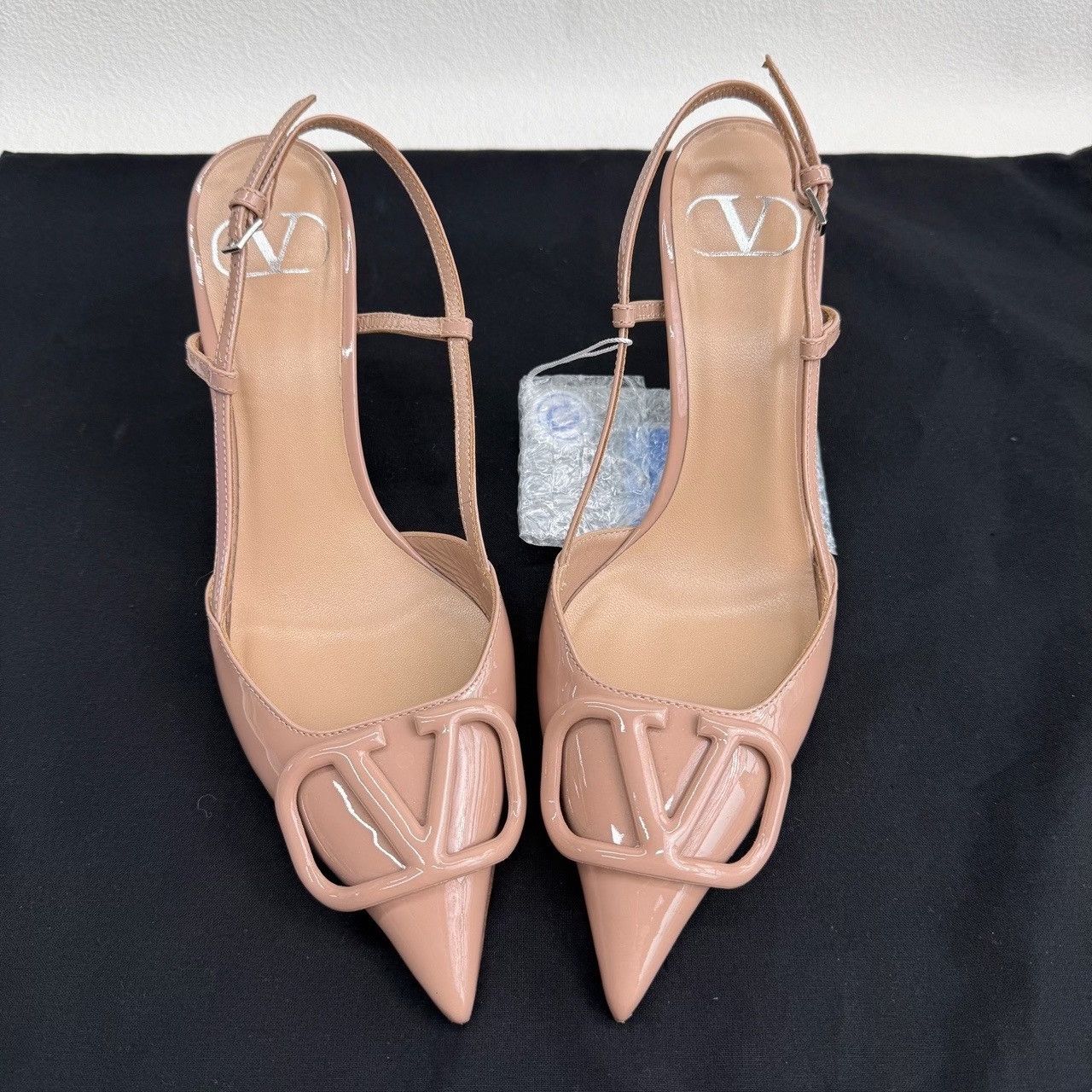 Valentino Valentino Retro Pink Sandals us_6 Women Size US 6 / IT 36 - 9 Thumbnail