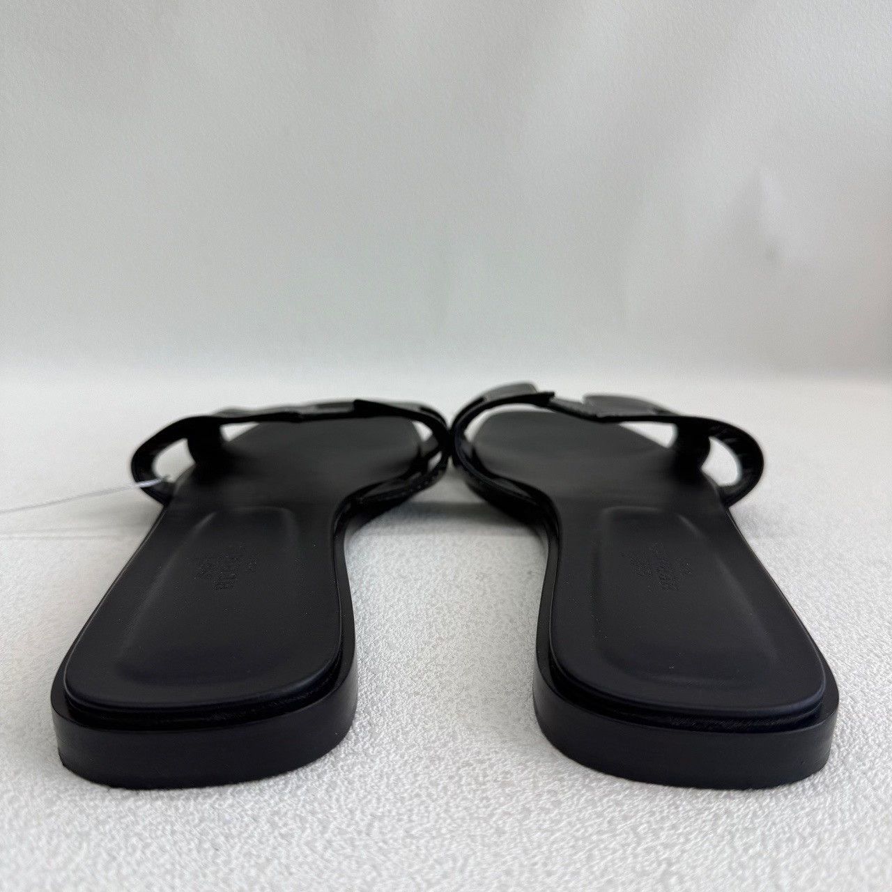 Hermes Hermes Leather Black Sandals us_7-5 Women Size US 7.5 / IT 37.5 - 5 Thumbnail