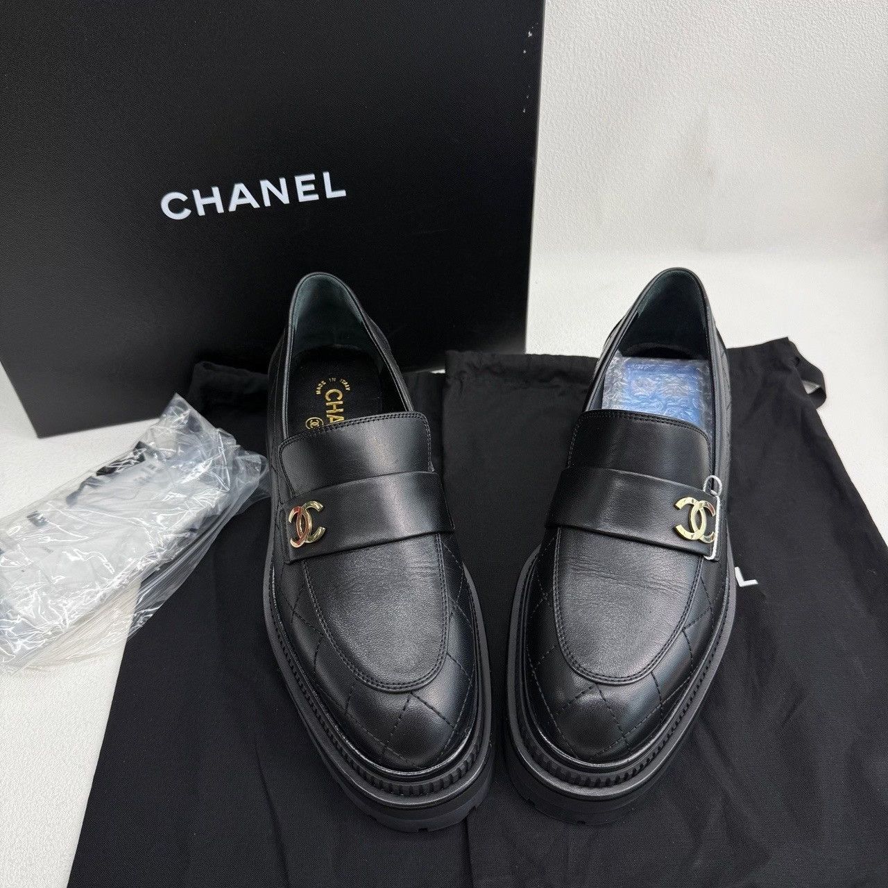 Chanel Chanel Plaid Black Lowtop Sneakers us_8-5 Women Size US 8.5 / IT 38.5 - 4 Thumbnail