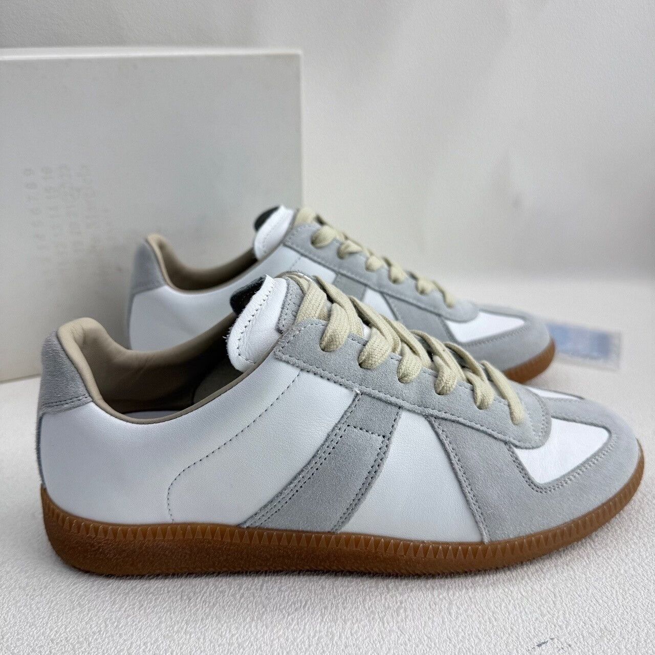 Maison Margiela Maison Margiela White Lowtop Sneakers us_6-5 Women Size US 6.5 / IT 36.5 - 5 Thumbnail