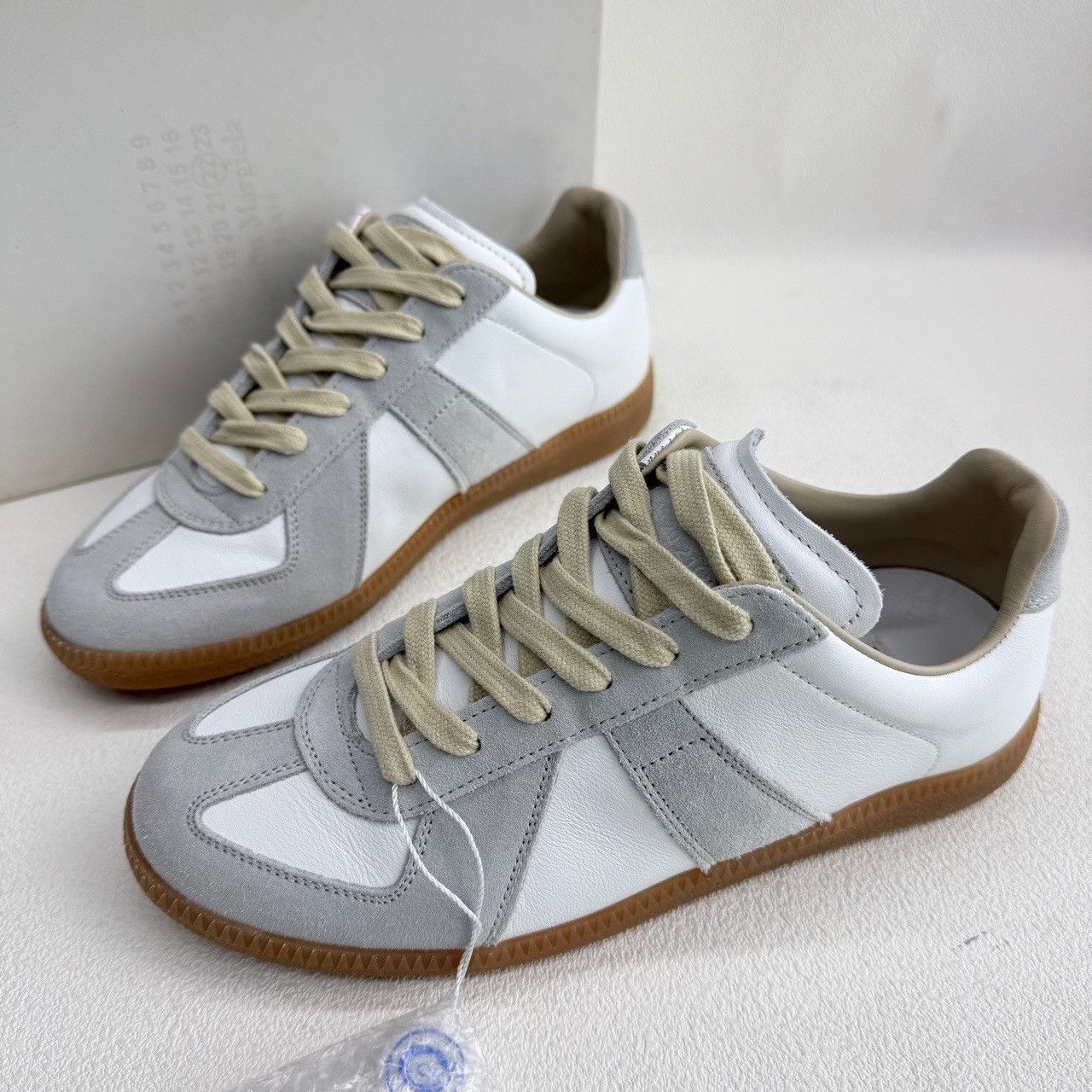 Maison Margiela Maison Margiela White Lowtop Sneakers us_6-5 Women Size US 6.5 / IT 36.5 - 2 Thumbnail