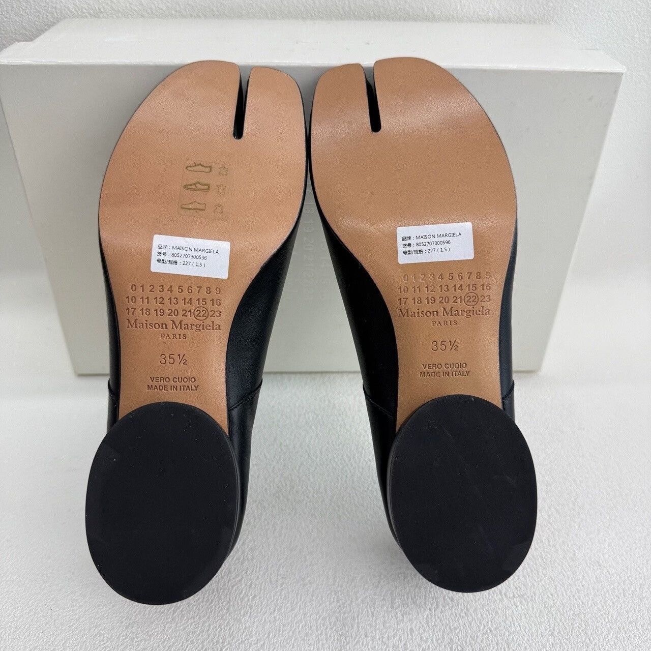 Maison Margiela Maison Margiela Black Lowtop Sneakers us_5 Women Size US 5 / IT 35 - 8 Thumbnail