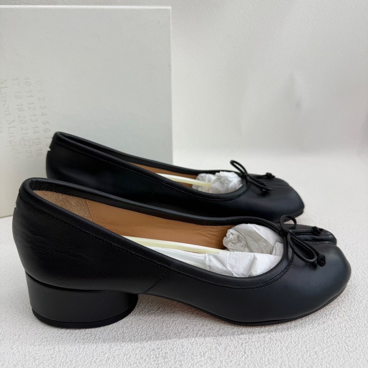 Maison Margiela Maison Margiela Black Lowtop Sneakers us_5 Women Size US 5 / IT 35 - 5 Thumbnail