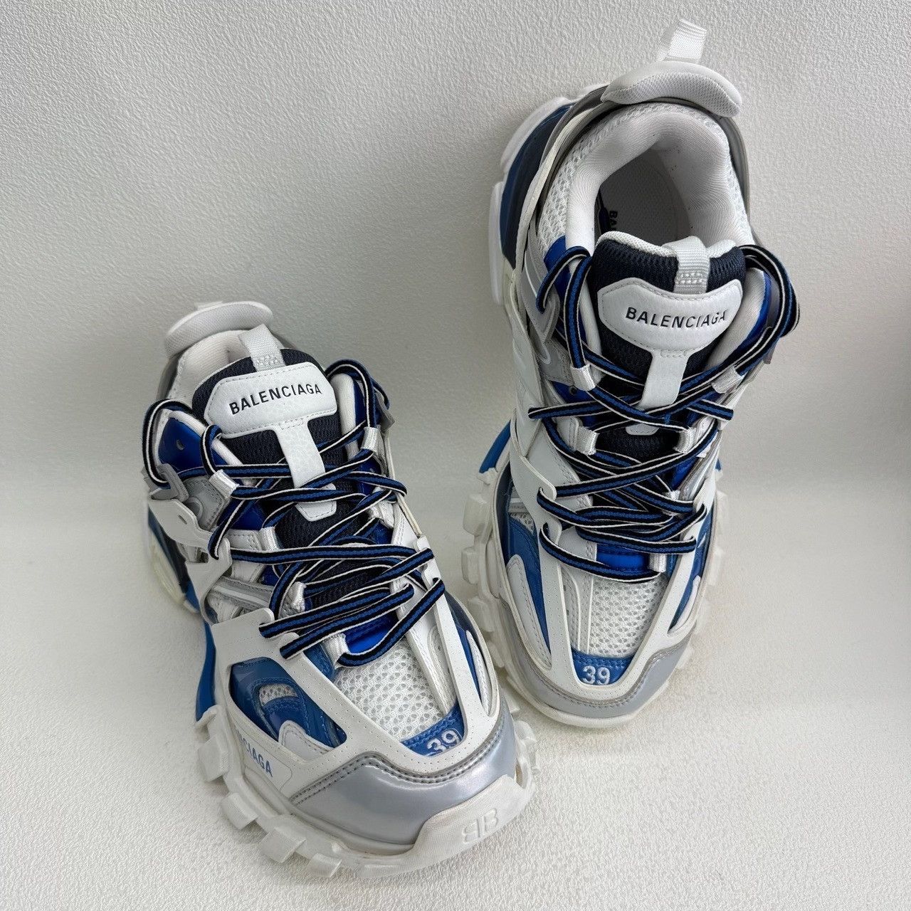 Balenciaga Balenciaga Breathable Blue Lowtop Sneakers 6.5 Men Size US 6.5 / EU 39-40 - 8 Thumbnail