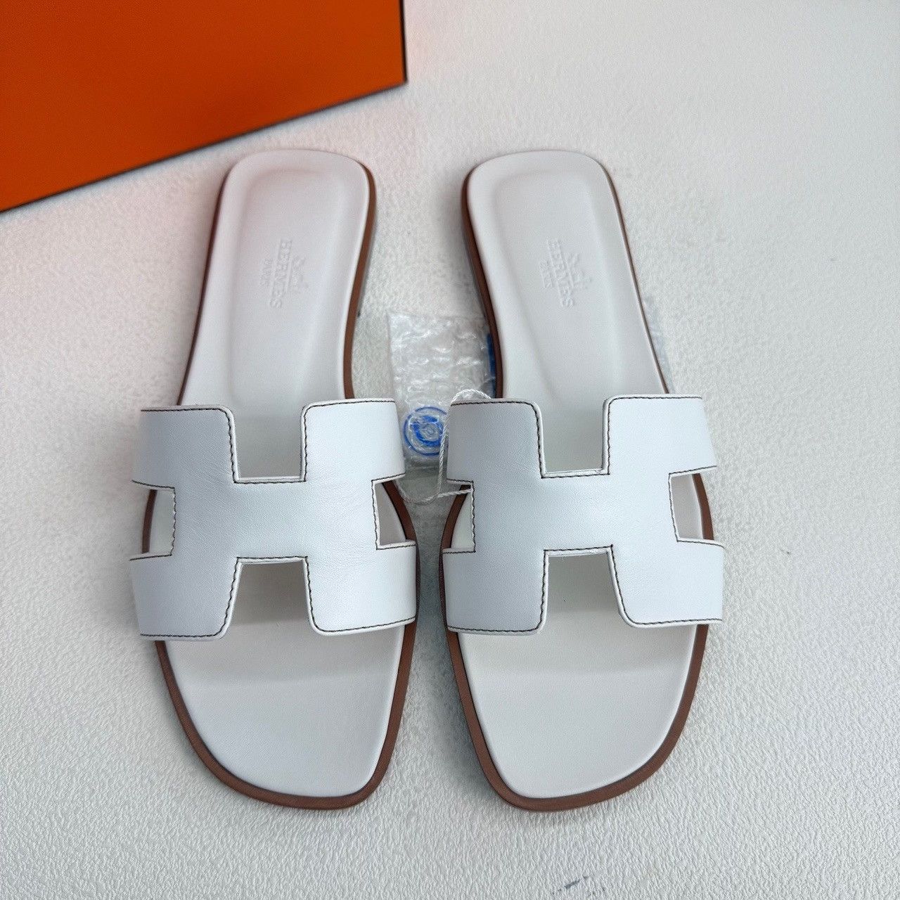 Hermes Hermes White Sandals us_6-5 Women Size US 6.5 / IT 36.5 - 3 Thumbnail