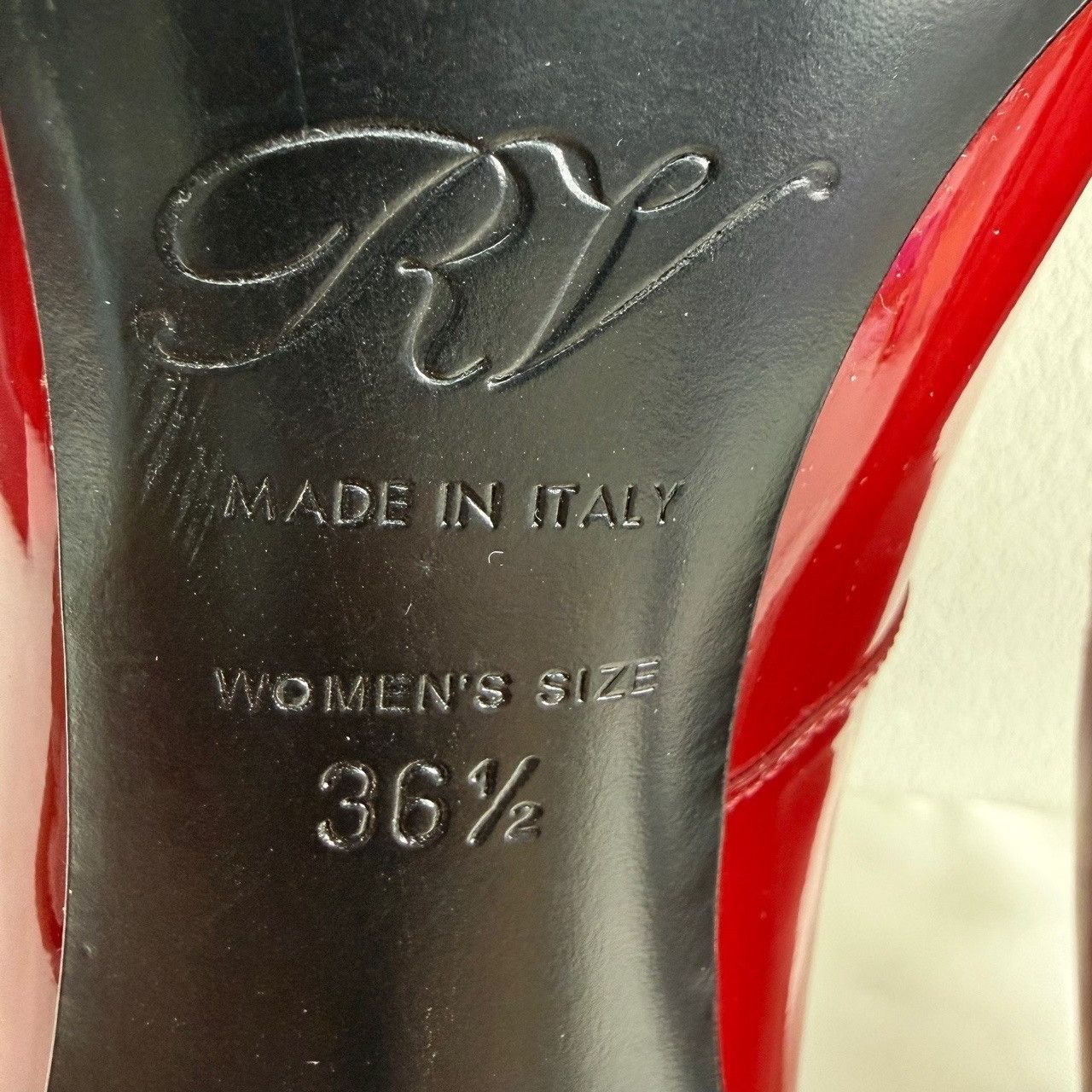 Roger Vivier Roger Vivier Retro Red Lowtop Sneakers us_6 Women Size US 6 / IT 36 - 8 Thumbnail