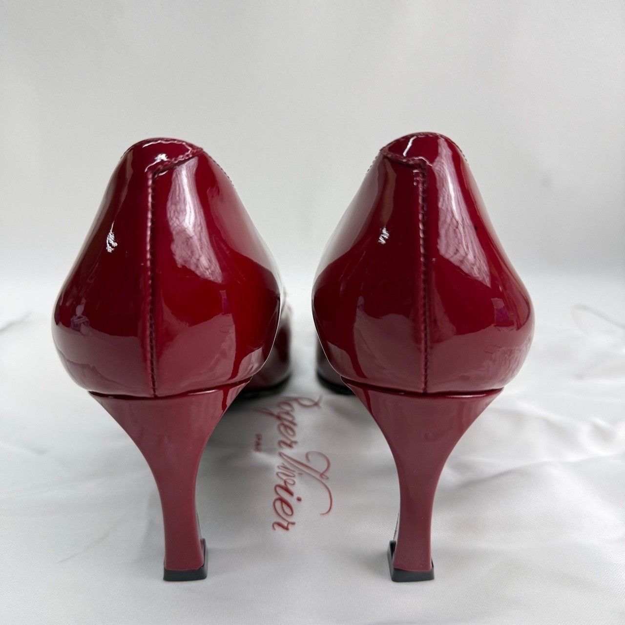 Roger Vivier Roger Vivier Retro Red Lowtop Sneakers us_6 Women Size US 6 / IT 36 - 5 Thumbnail