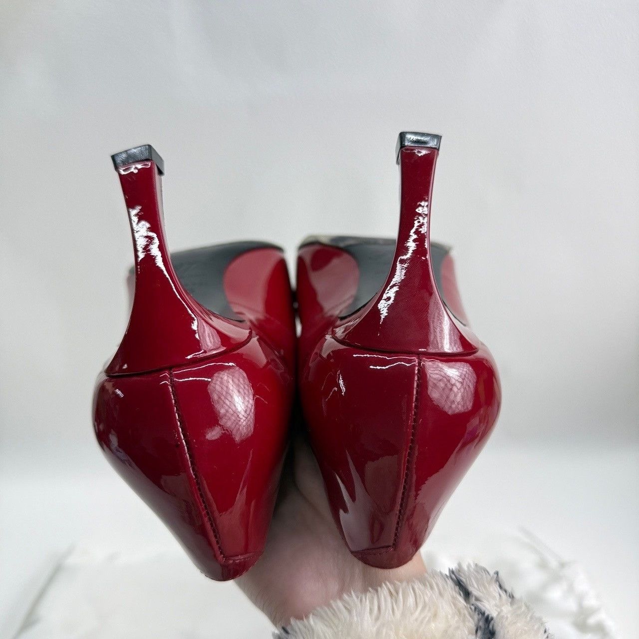Roger Vivier Roger Vivier Retro Red Lowtop Sneakers us_6 Women Size US 6 / IT 36 - 6 Thumbnail