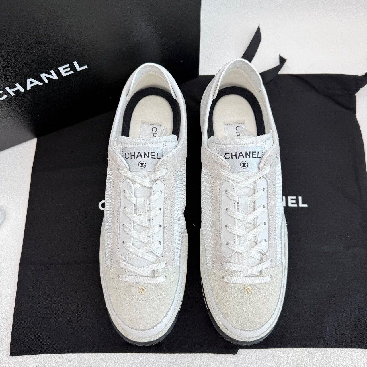 Chanel Chanel Mesh White Lowtop Sneakers 9 Men Size US 9 / EU 42 - 3 Thumbnail