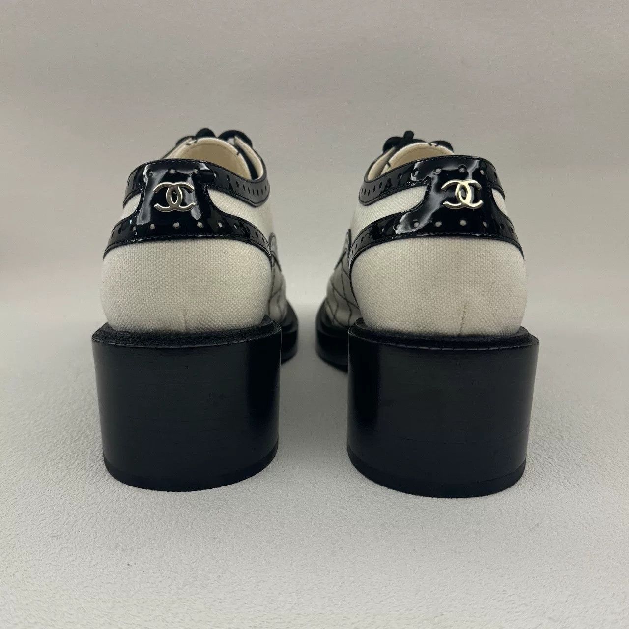 Chanel Chanel Canvas Plaid Black Lowtop Sneakers us_5 Women Size US 5 / IT 35 - 4 Thumbnail