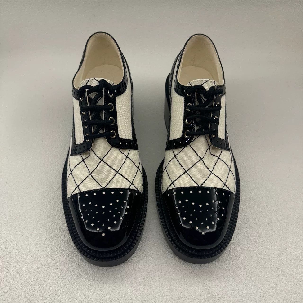 Chanel Chanel Canvas Plaid Black Lowtop Sneakers us_5 Women Size US 5 / IT 35 - 2 Thumbnail