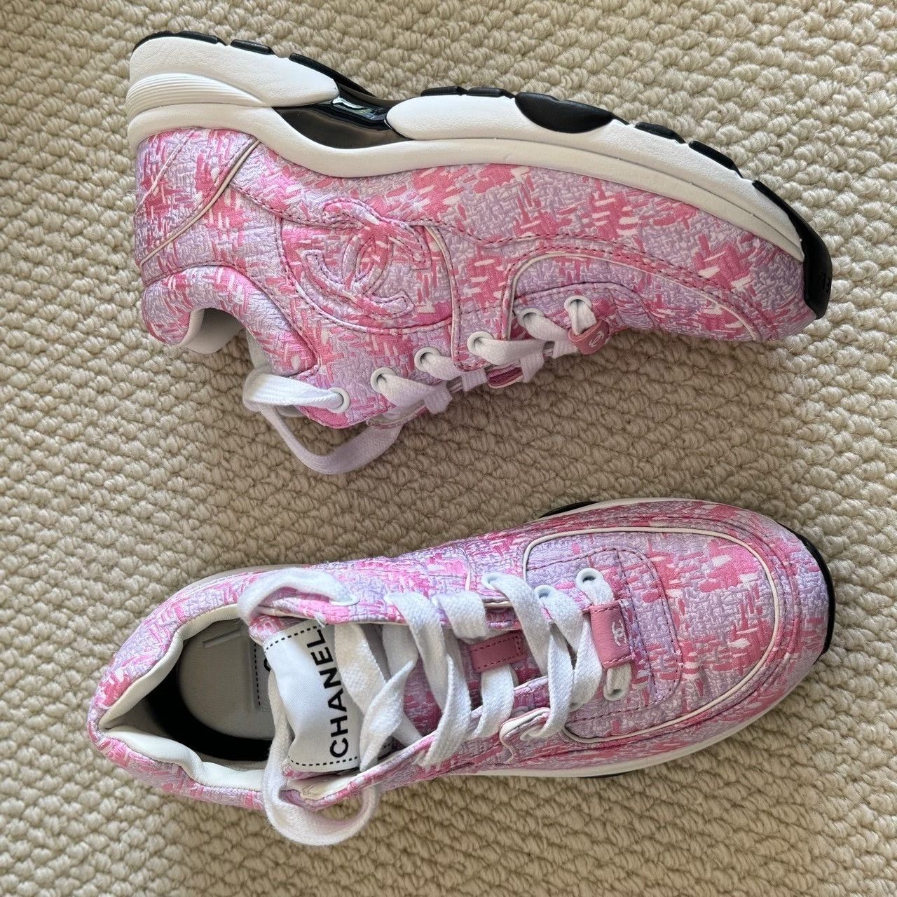 Chanel Chanel Plaid Pink Lowtop Sneakers us_5 Women Size US 5 / IT 35 - 7 Thumbnail