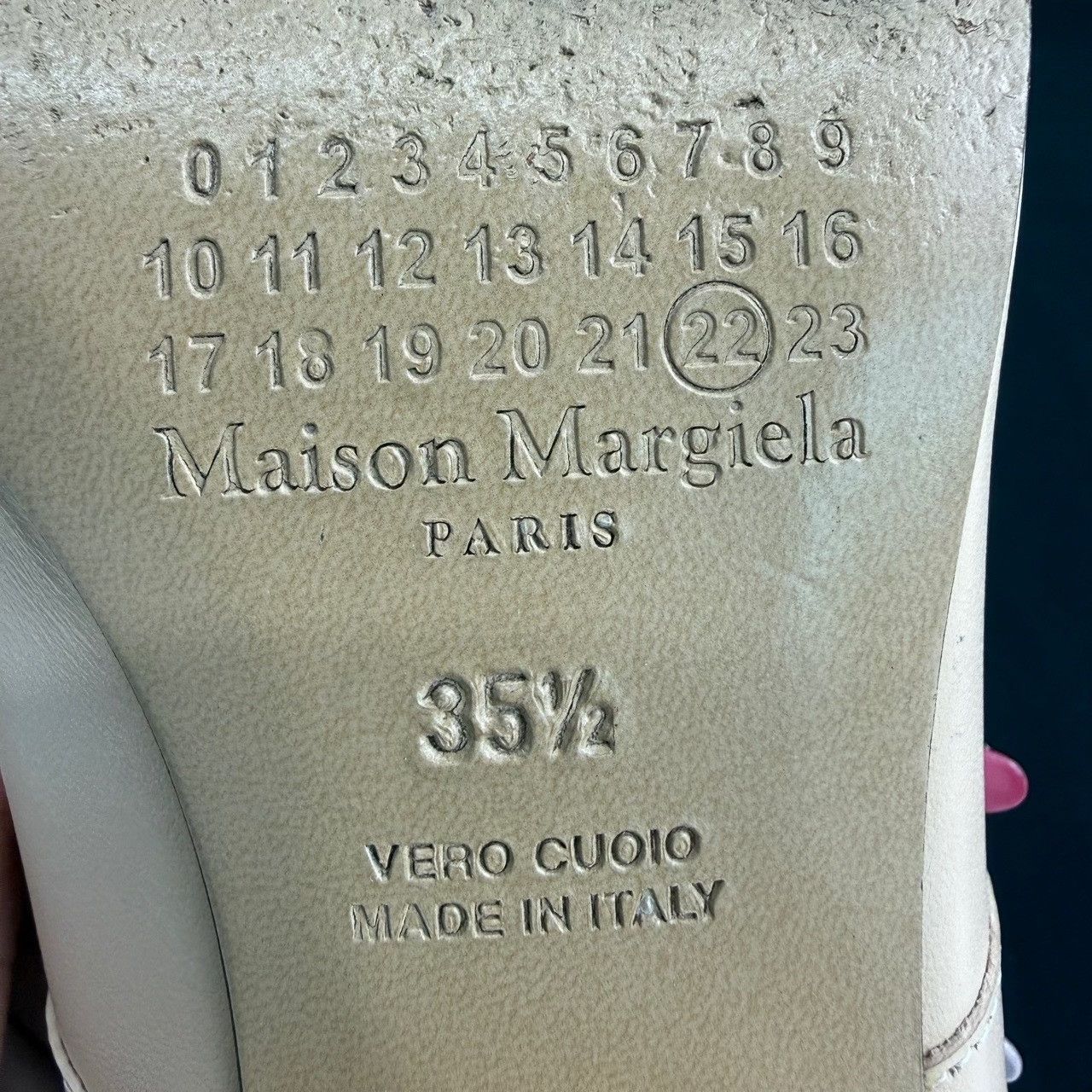 Maison Margiela Maison Margiela Leather Beige Lowtop Sneakers us_5 Women Size US 5 / IT 35 - 8 Thumbnail
