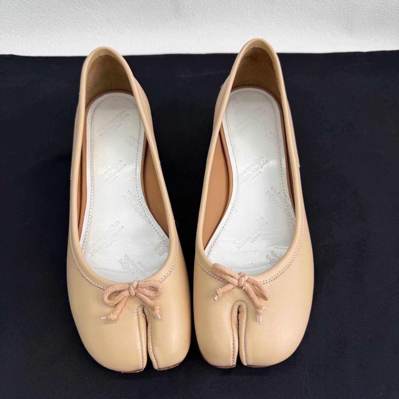 Maison Margiela Maison Margiela Leather Beige Lowtop Sneakers us_5 Women Size US 5 / IT 35 - 9 Thumbnail