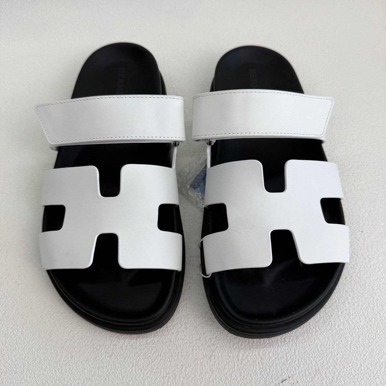 Hermes Hermes White Sandals us_6 Women Size US 6 / IT 36 - 2 Thumbnail