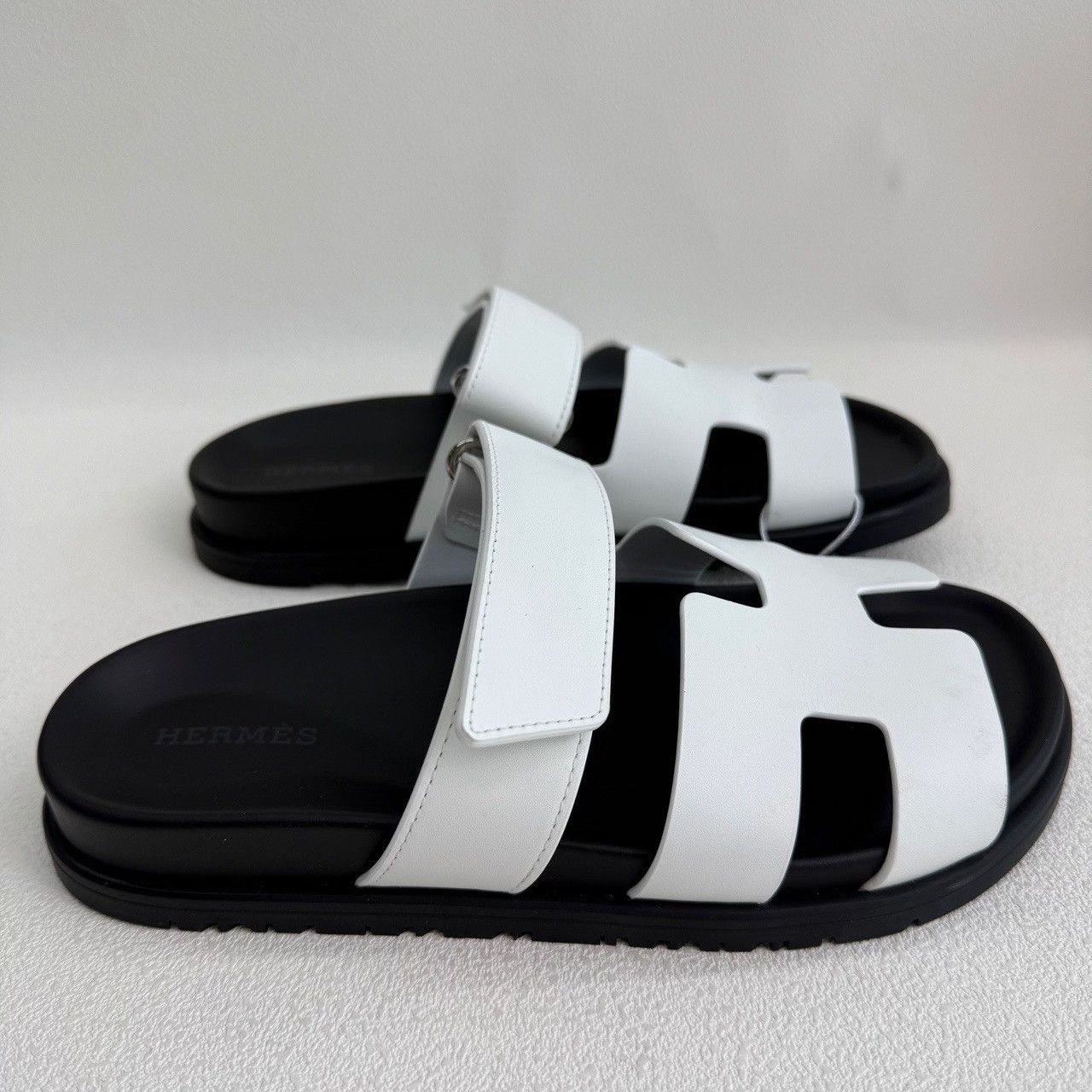 Hermes Hermes White Sandals us_6 Women Size US 6 / IT 36 - 4 Thumbnail