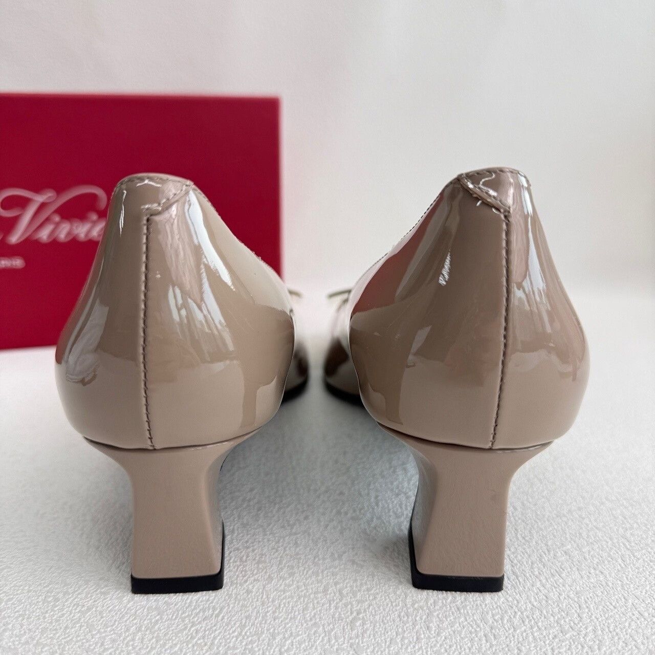 Roger Vivier Roger Vivier Retro Gray Lowtop Sneakers us_6-5 Women Size US 6.5 / IT 36.5 - 5 Thumbnail