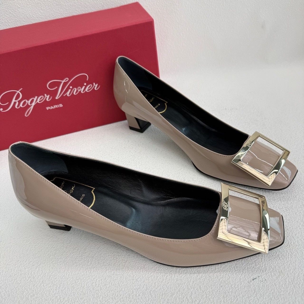 Roger Vivier Roger Vivier Retro Gray Lowtop Sneakers us_6-5 Women Size US 6.5 / IT 36.5 - 3 Thumbnail