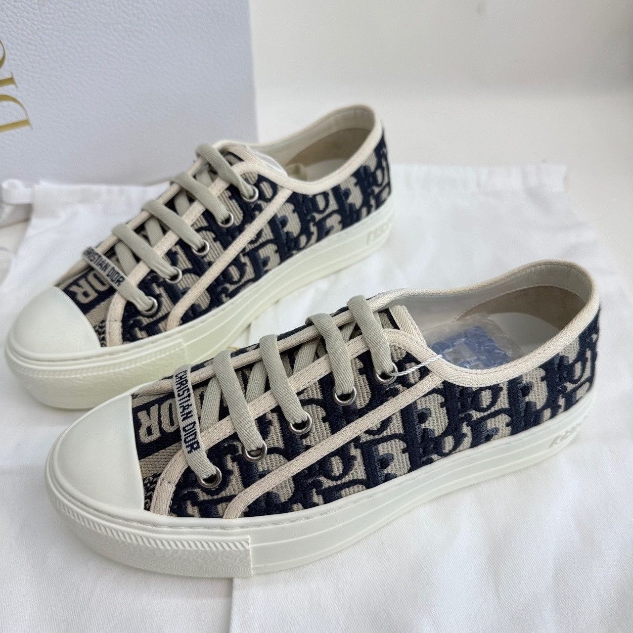Dior Dior Blue Lowtop Sneakers us_5 Women Size US 5 / IT 35 - 2 Thumbnail