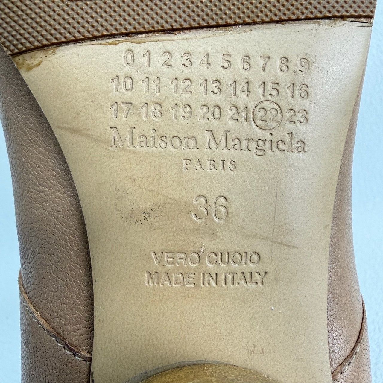 Maison Margiela Maison Margiela Leather Beige Lowtop Sneakers us_6 Women Size US 6 / IT 36 - 8 Thumbnail
