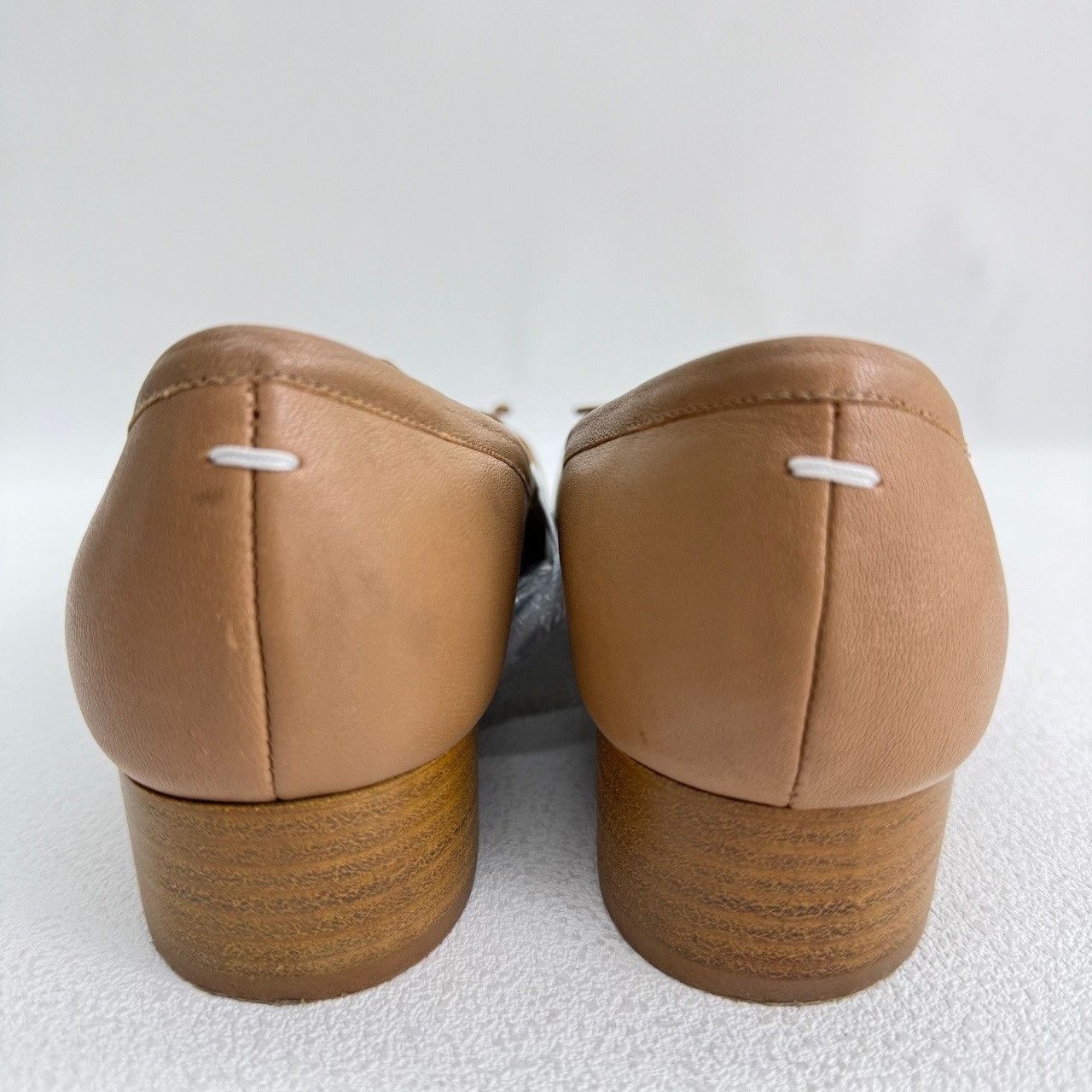 Maison Margiela Maison Margiela Leather Beige Lowtop Sneakers us_6 Women Size US 6 / IT 36 - 5 Thumbnail