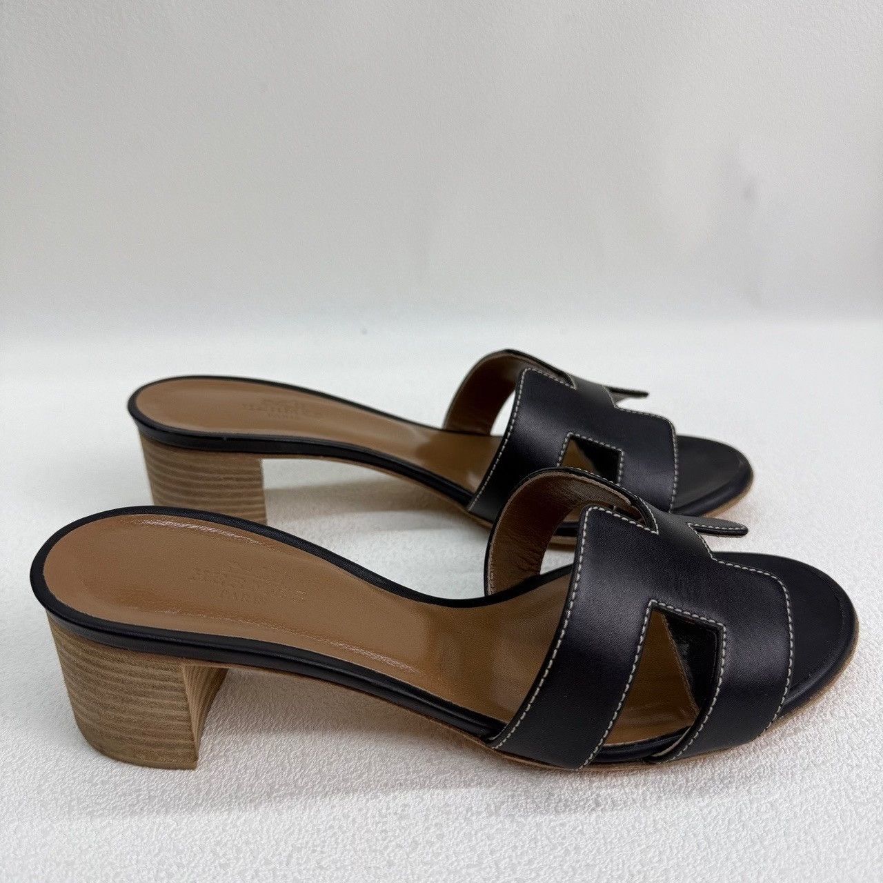 Hermes Hermes Leather Black Sandals us_5 Women Size US 5 / IT 35 - 6 Thumbnail