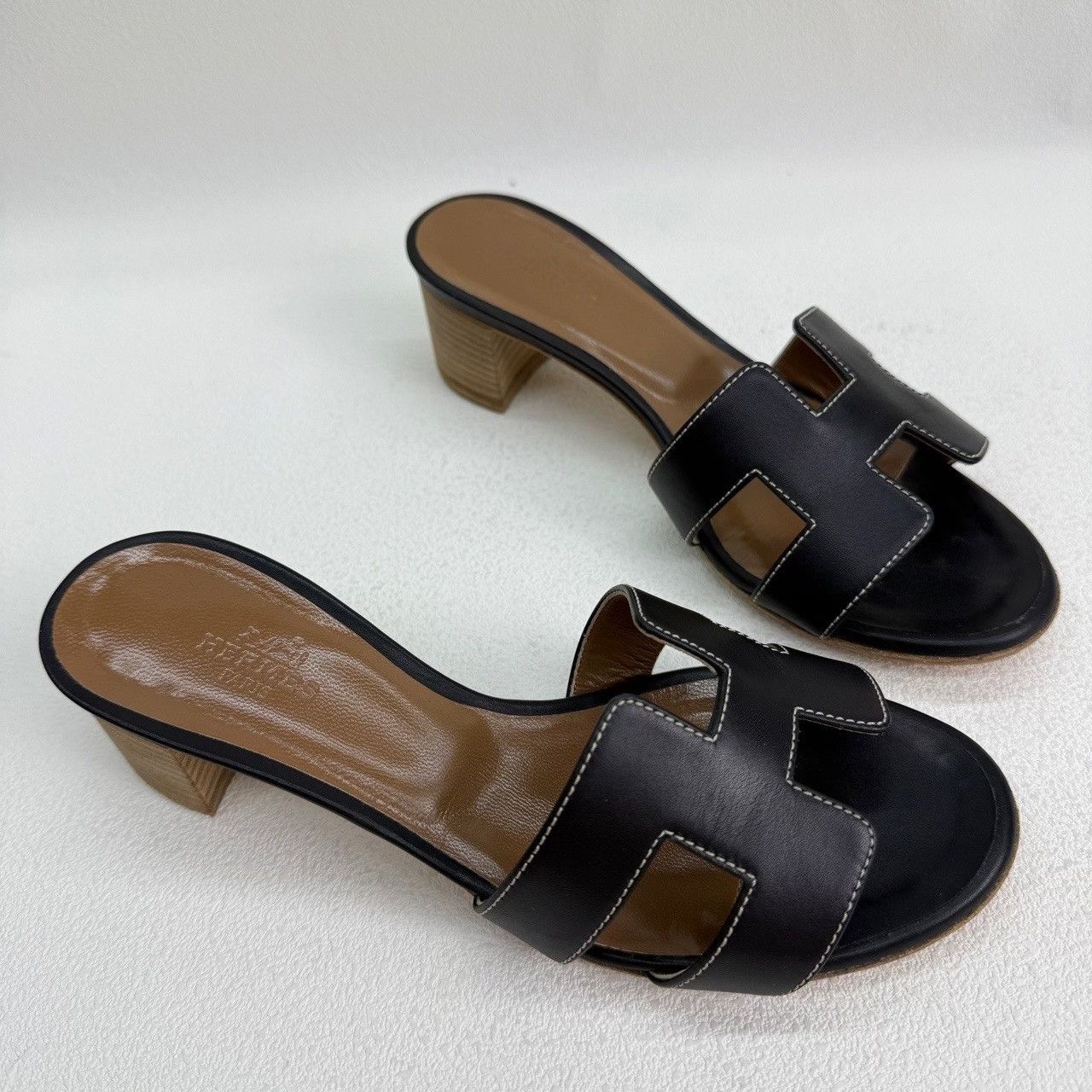 Hermes Hermes Leather Black Sandals us_5 Women Size US 5 / IT 35 - 3 Thumbnail