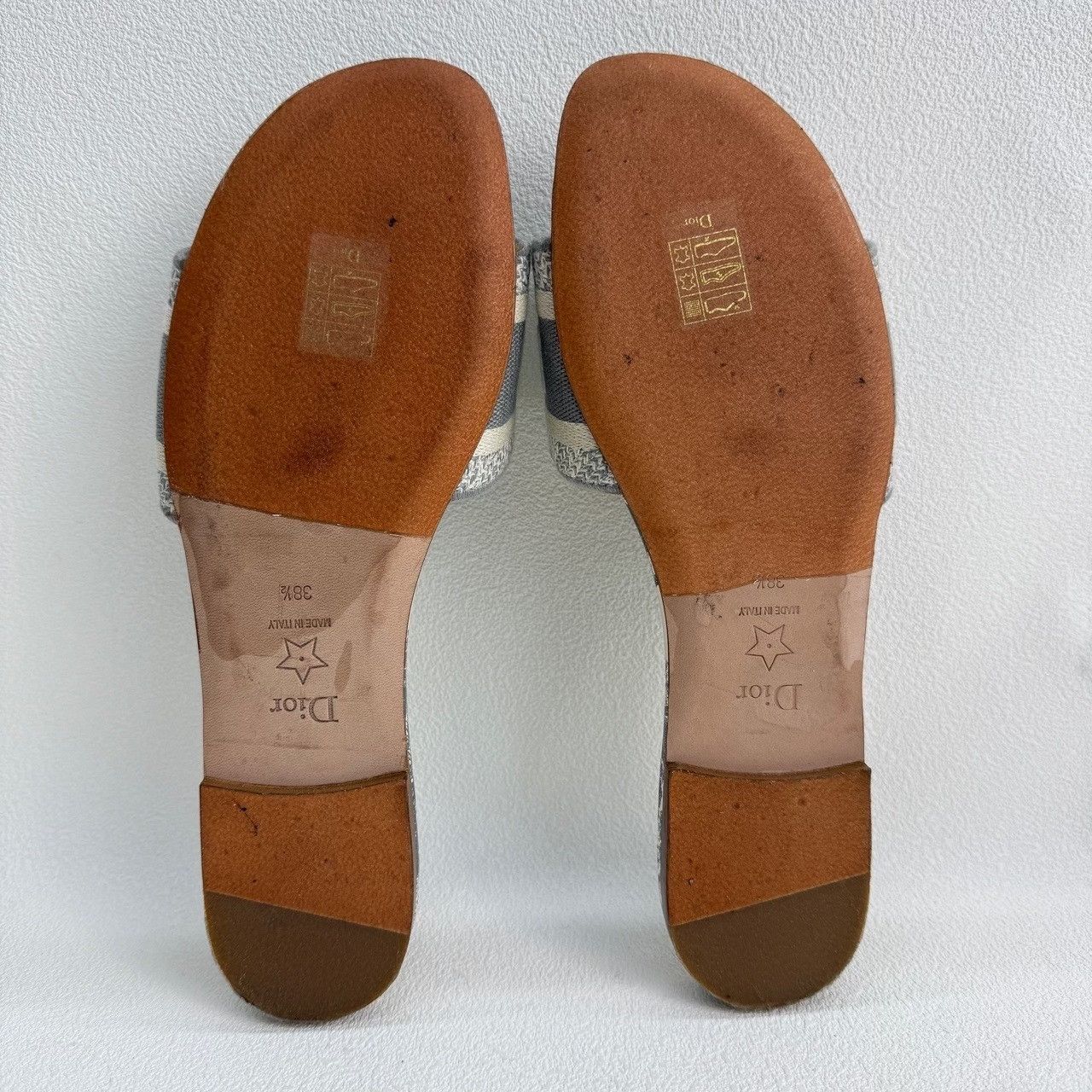 Dior Dior White Sandals us_7-5 Women Size US 7.5 / IT 37.5 - 7 Thumbnail