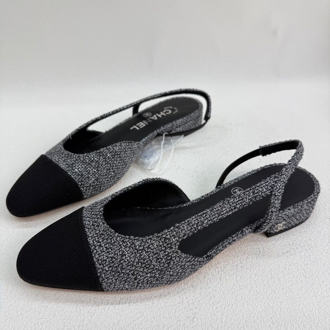 Chanel Chanel Black Sandals us_5 Women Size US 5 / IT 35 - 2 Thumbnail