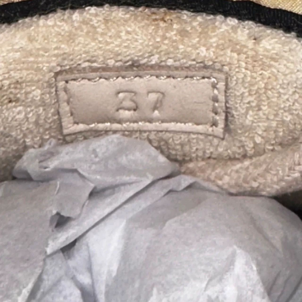 Gucci Gucci Distressed Multi Lowtop Sneakers us_6-5 Women Size US 6.5 / IT 36.5 - 7 Thumbnail