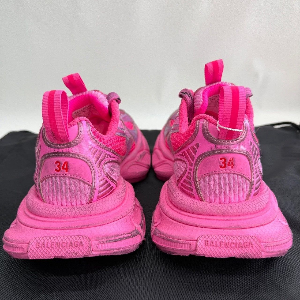 Balenciaga Balenciaga Polyester Red Lowtop Sneakers us_4 Women Size US 4 / IT 34 - 6 Thumbnail