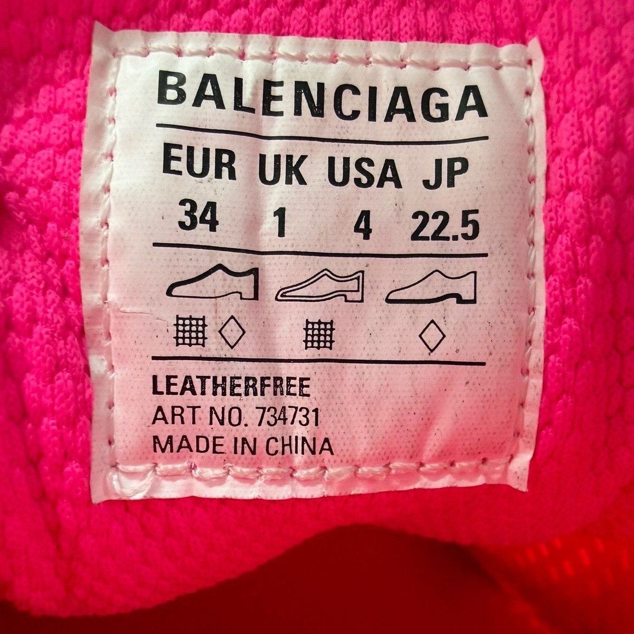Balenciaga Balenciaga Polyester Red Lowtop Sneakers us_4 Women Size US 4 / IT 34 - 7 Thumbnail