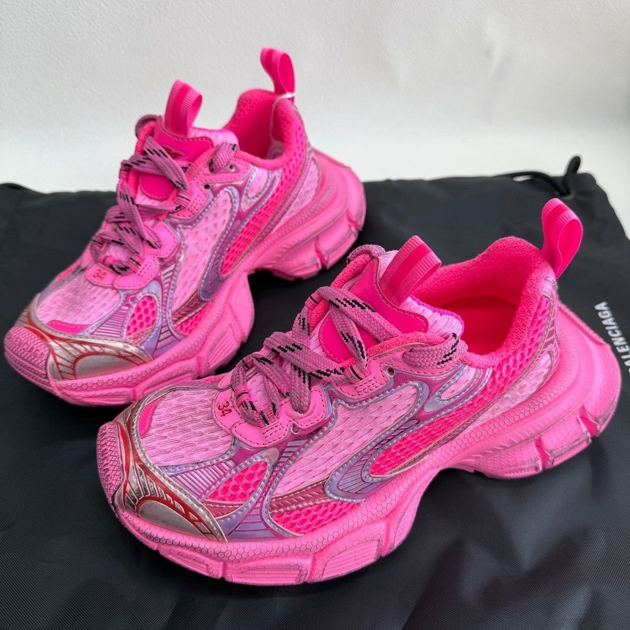 Balenciaga Balenciaga Polyester Red Lowtop Sneakers us_4 Women Size US 4 / IT 34 - 2 Thumbnail