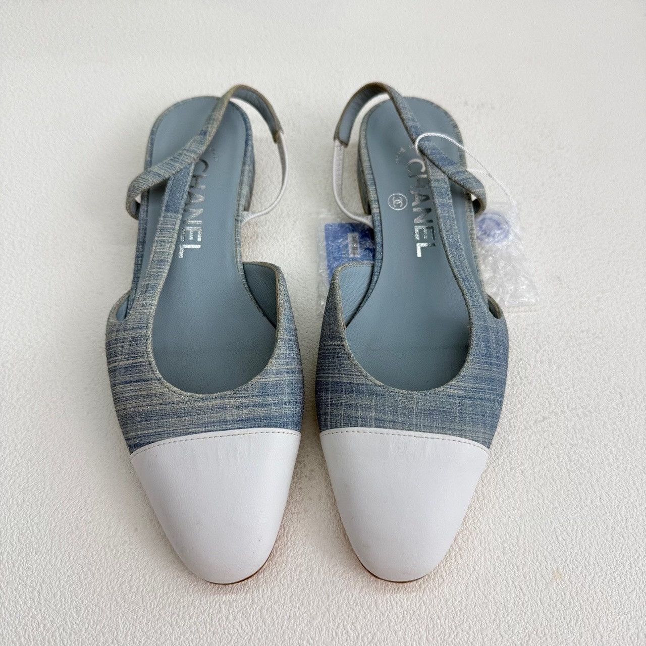 Chanel Chanel Blue Lowtop Sneakers us_5 Women Size US 5 / IT 35 - 2 Thumbnail