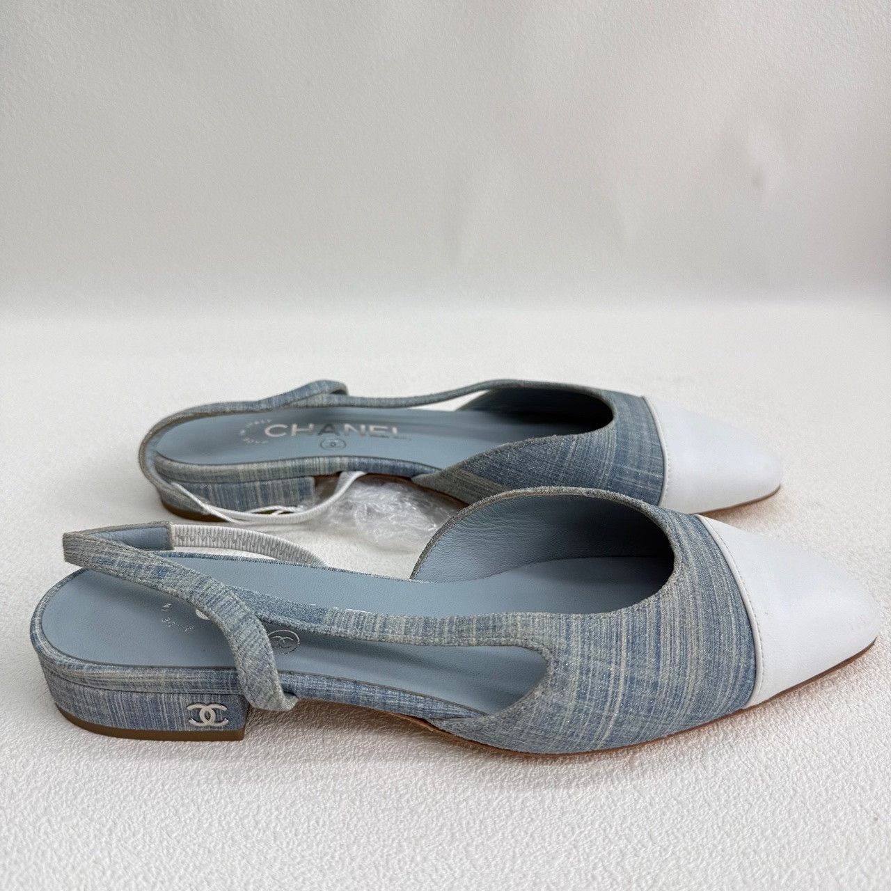 Chanel Chanel Blue Lowtop Sneakers us_5 Women Size US 5 / IT 35 - 4 Thumbnail