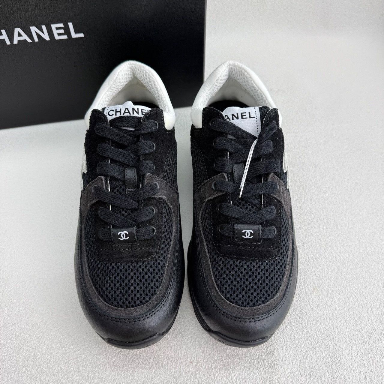 Chanel Chanel Leather Black Lowtop Sneakers us_6 Women Size US 6 / IT 36 - 3 Thumbnail