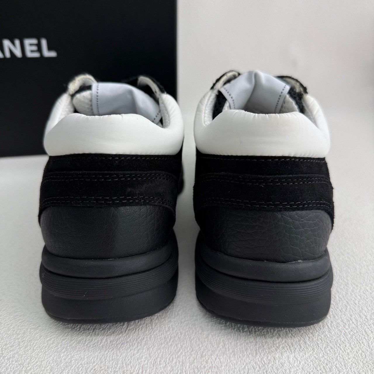 Chanel Chanel Leather Black Lowtop Sneakers us_6 Women Size US 6 / IT 36 - 7 Thumbnail