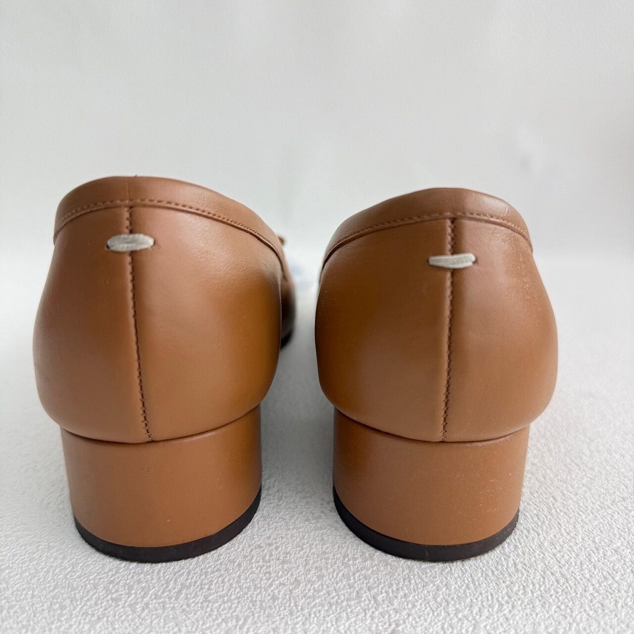 Maison Margiela Maison Margiela Leather Beige Lowtop Sneakers us_6-5 Women Size US 6.5 / IT 36.5 - 5 Thumbnail