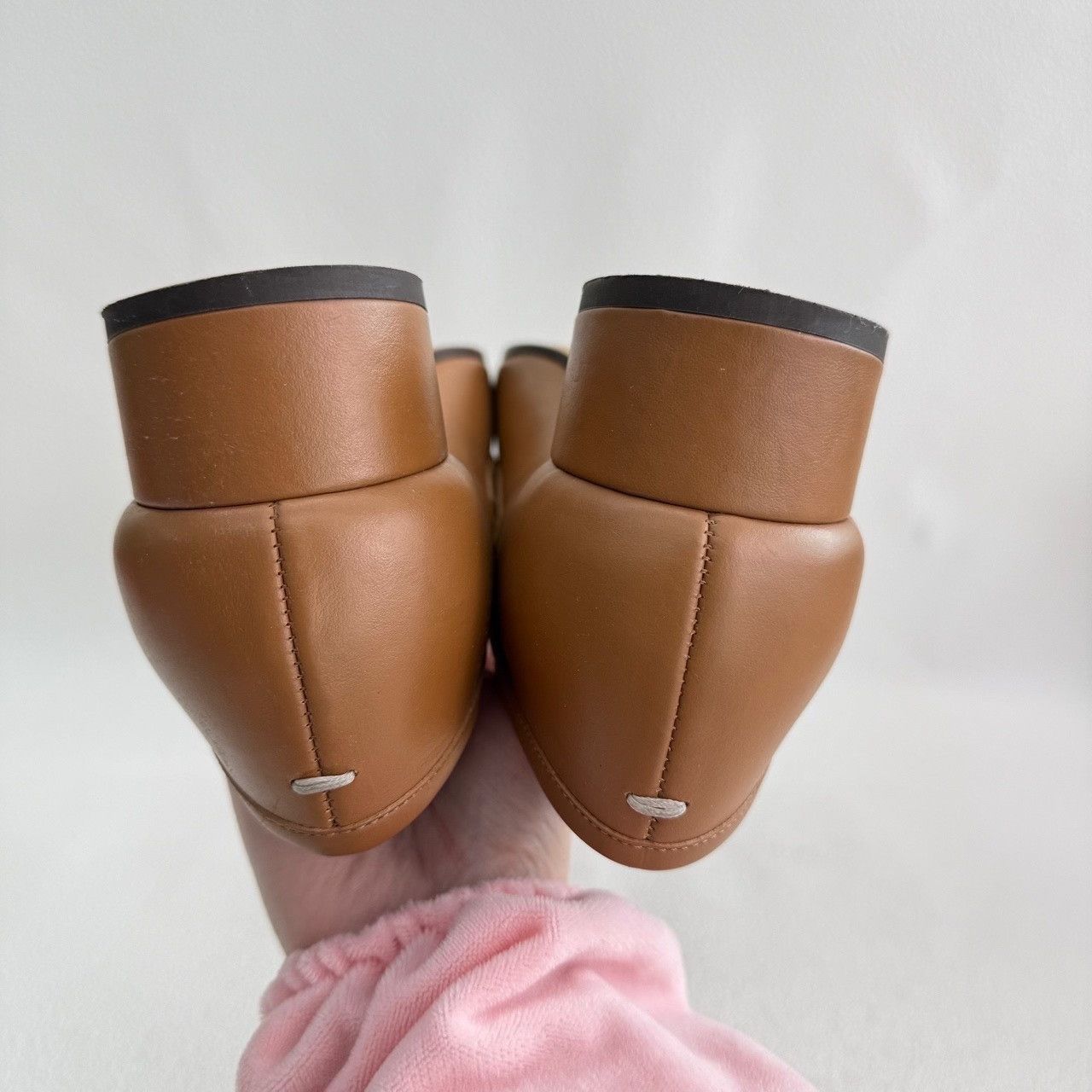 Maison Margiela Maison Margiela Leather Beige Lowtop Sneakers us_6-5 Women Size US 6.5 / IT 36.5 - 6 Thumbnail