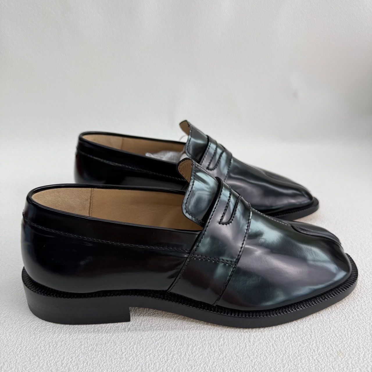 Maison Margiela Maison Margiela Black Lowtop Sneakers us_5 Women Size US 5 / IT 35 - 5 Thumbnail