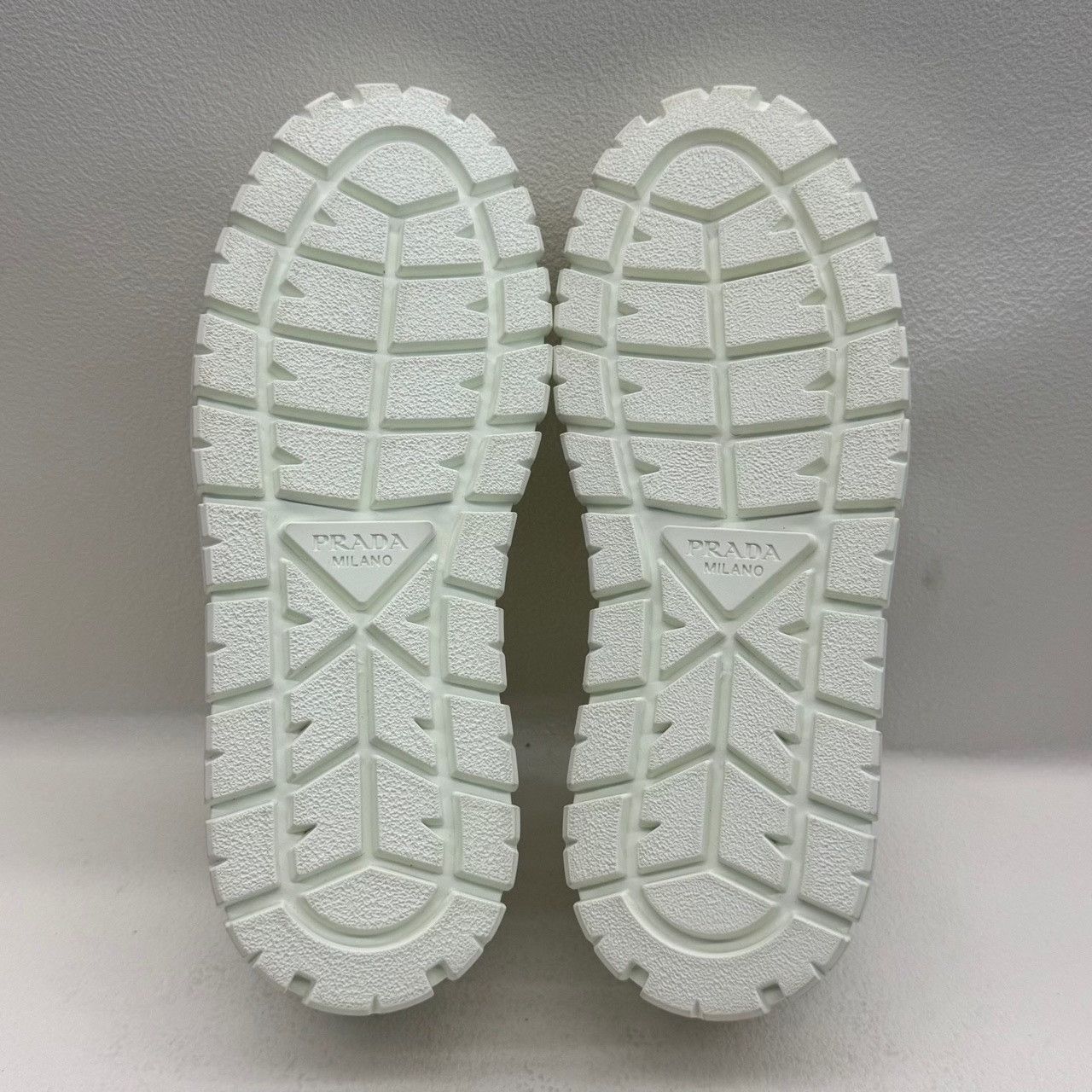 Prada Prada Leather White Lowtop Sneakers us_5 Women Size US 5 / IT 35 - 5 Thumbnail