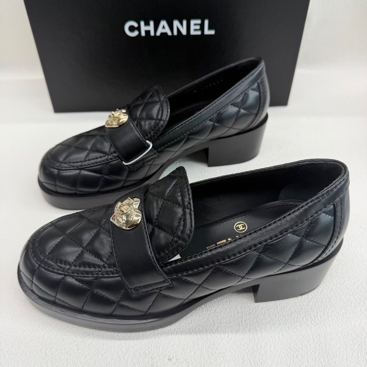 Chanel Chanel Plaid Black Lowtop Sneakers us_6 Women Size US 6 / IT 36 - 2 Thumbnail