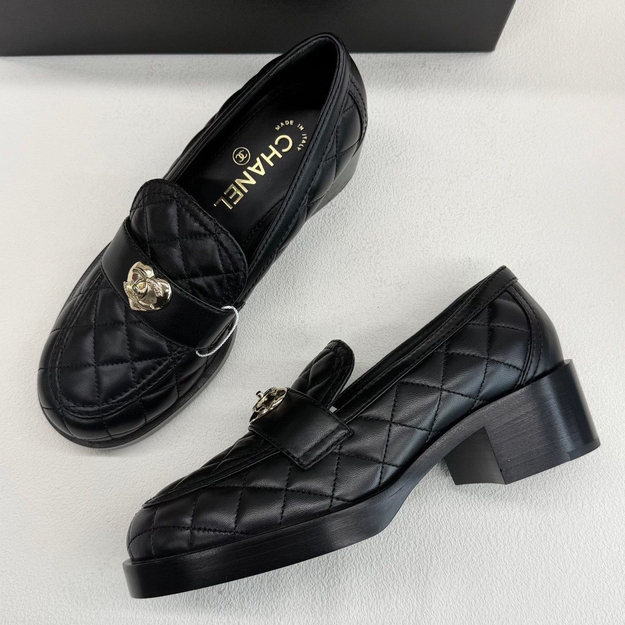 Chanel Chanel Plaid Black Lowtop Sneakers us_6 Women Size US 6 / IT 36 - 8 Thumbnail