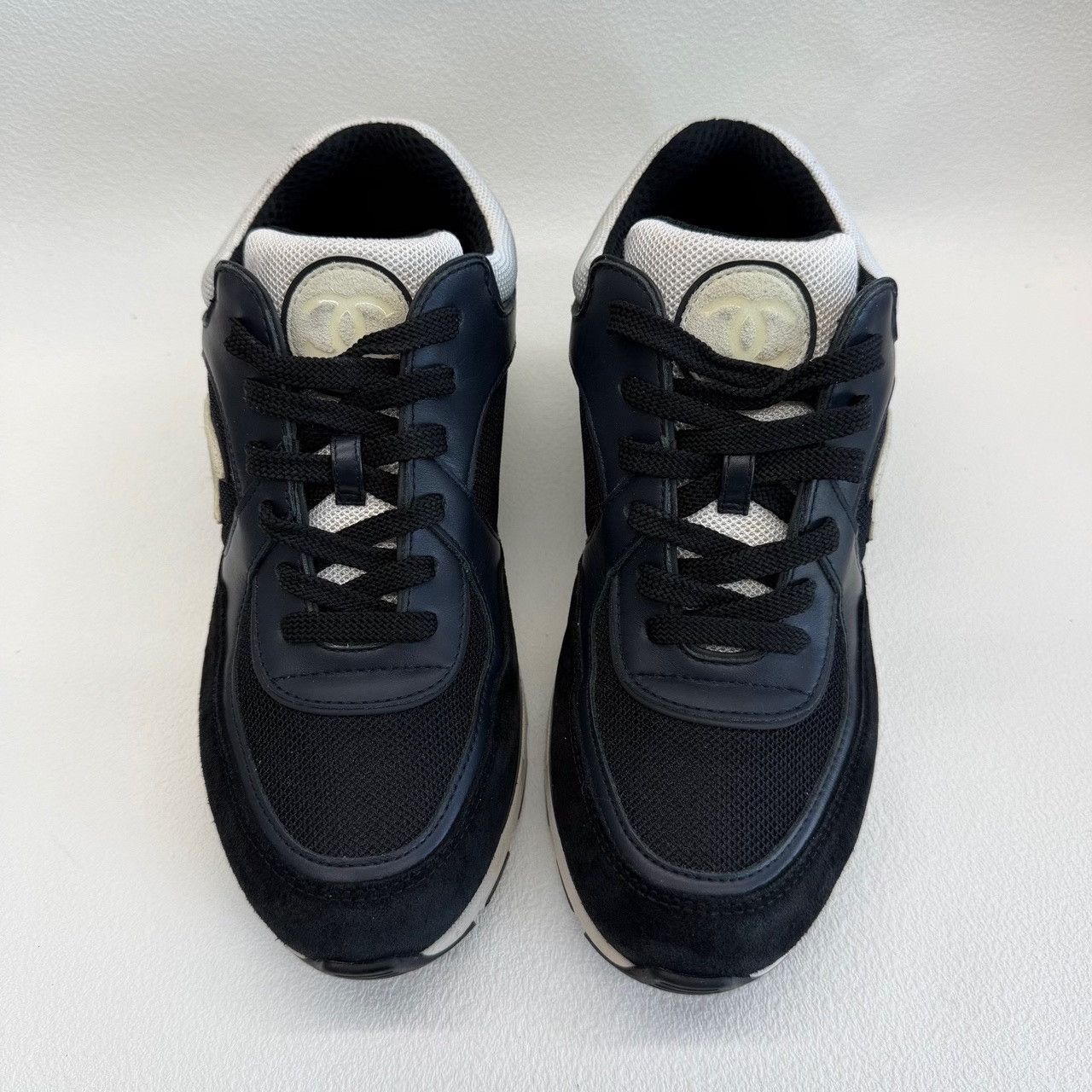 Chanel Chanel Suede Black Lowtop Sneakers us_7-5 Women Size US 7.5 / IT 37.5 - 2 Thumbnail